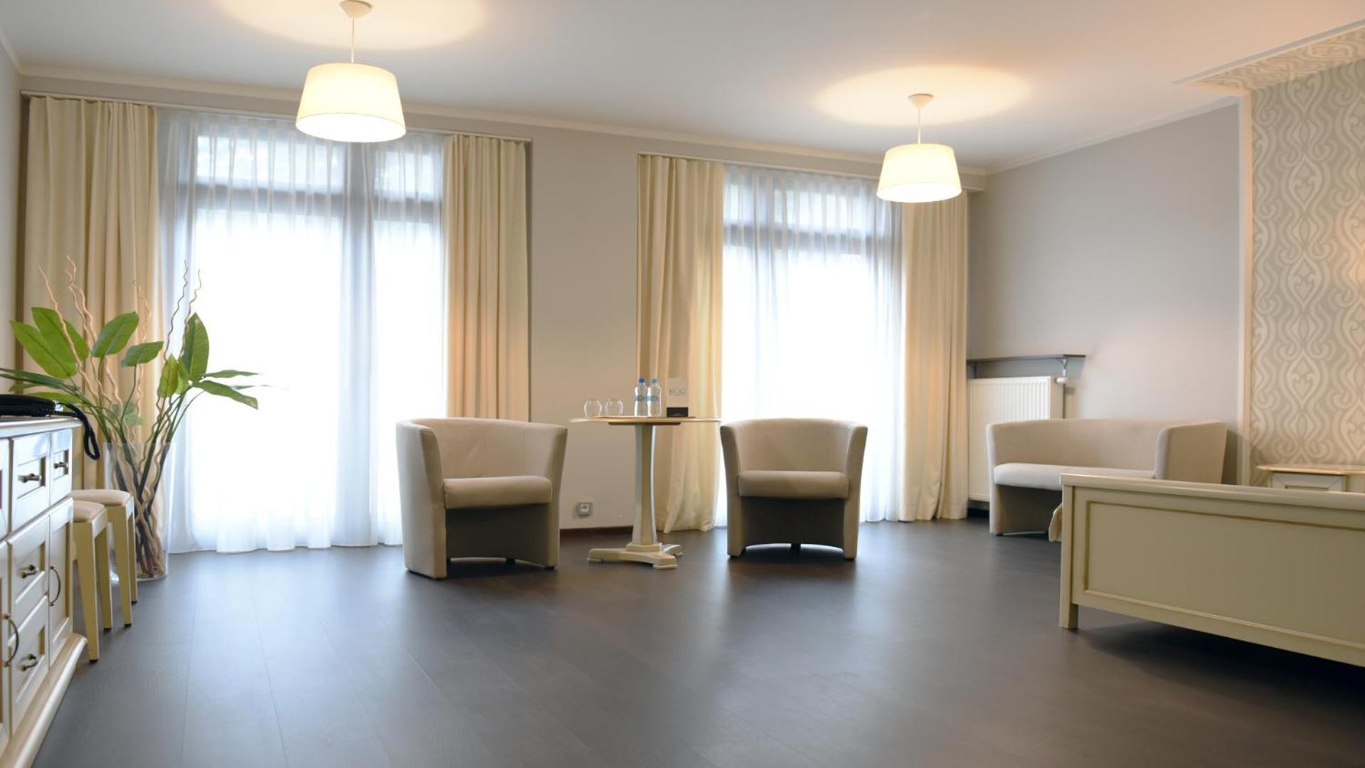 Hotel Grzegorzewski Tuszyn Exteriér fotografie