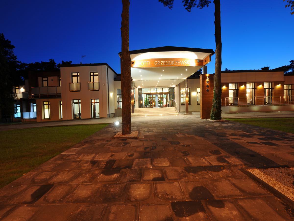 Hotel Grzegorzewski Tuszyn Exteriér fotografie